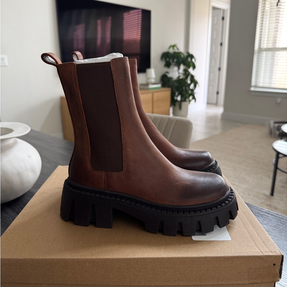 Brown Leather Chunky Chelsea Boots